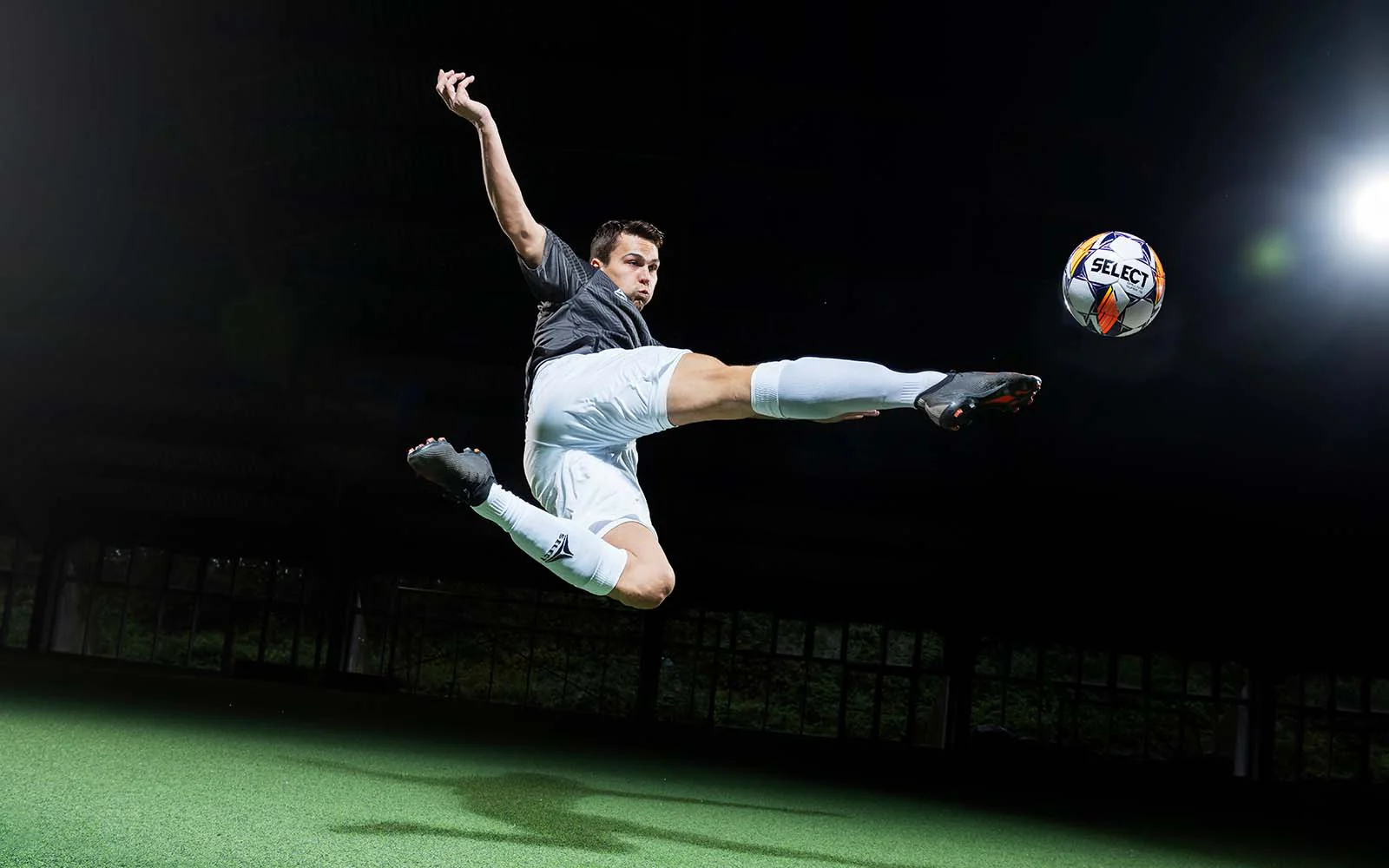 卡塔尔网球公开赛｜ 佐科维治意外出局 张之臻膺亚洲一哥.